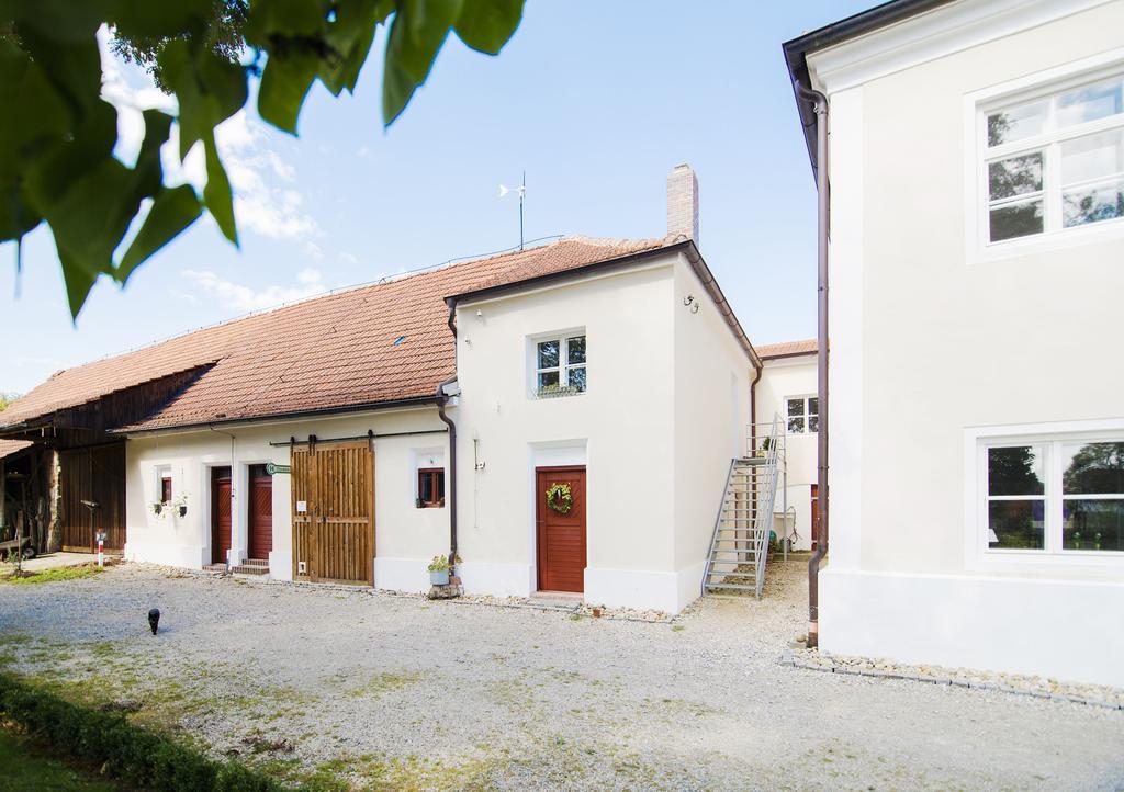 Historischer Pfarrhof Niederleierndorf Langquaid Room photo